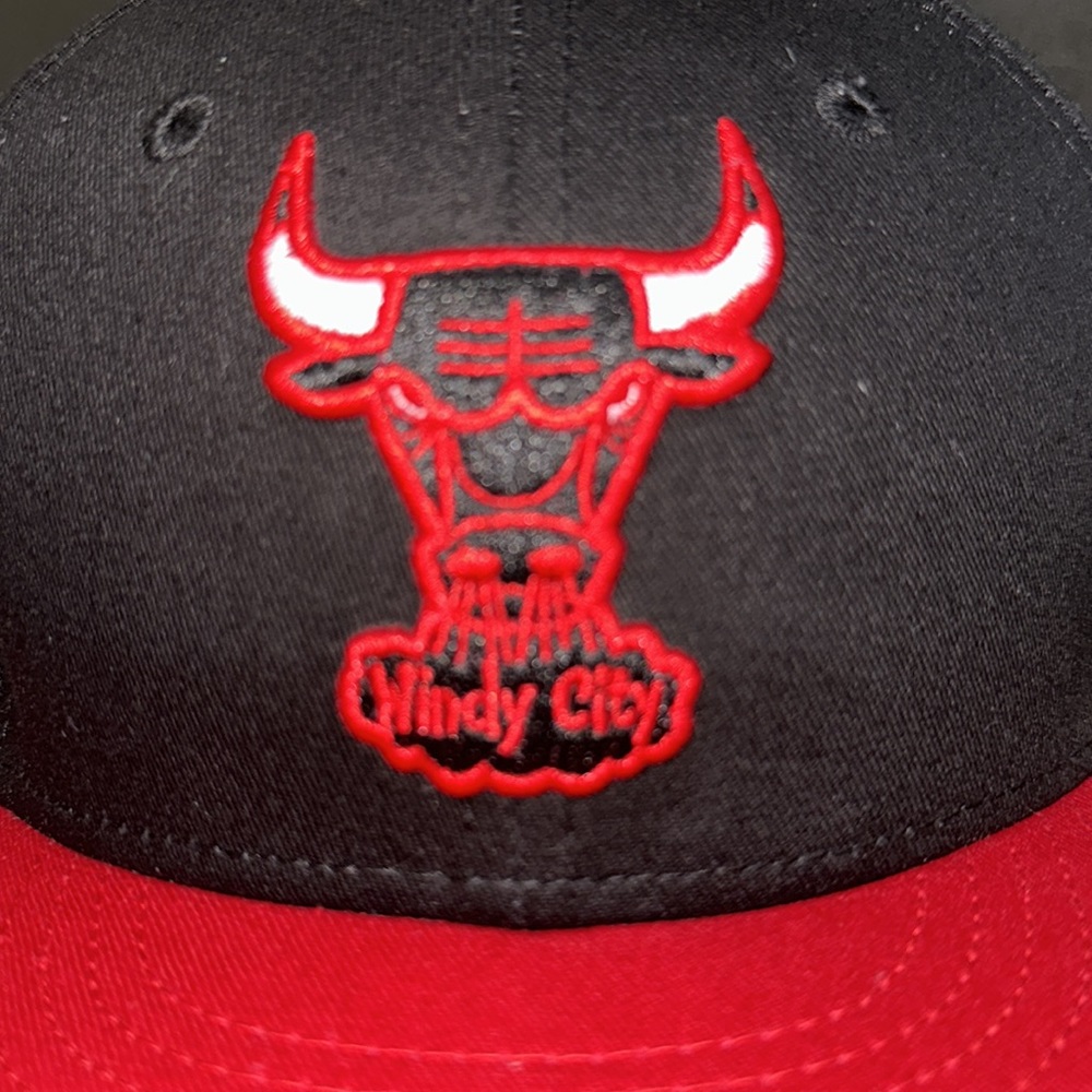Chicago Bulls Hardwood Classics New Era 9Fifty youth snap back flat brim hat - Picture 3 of 16